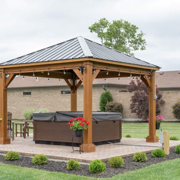 12x12 Cedartone + Black Metal Roof (2)