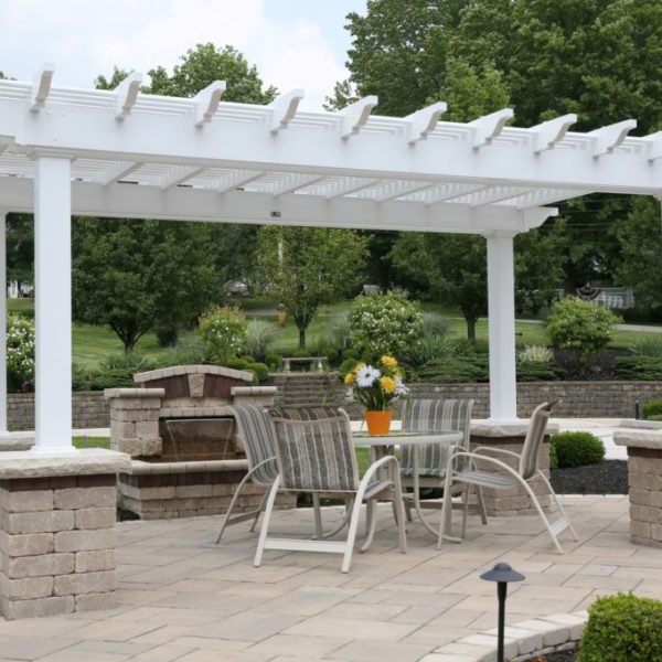12x16 Urbana, White, Deluxe shade, 6x6 Square posts
