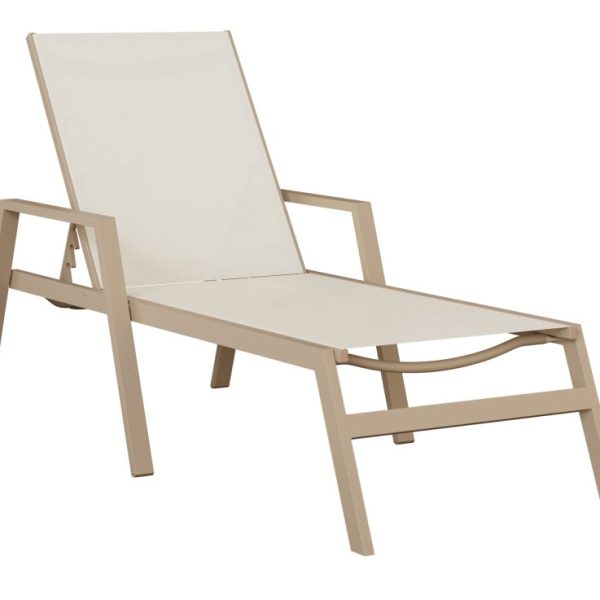 vida chaise lounge with arms